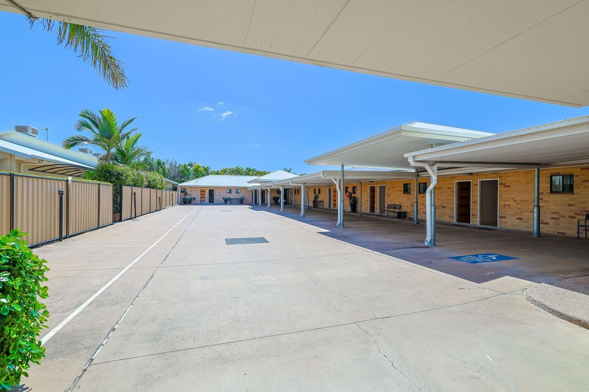 Emerald Central Palms Motel Extérieur photo