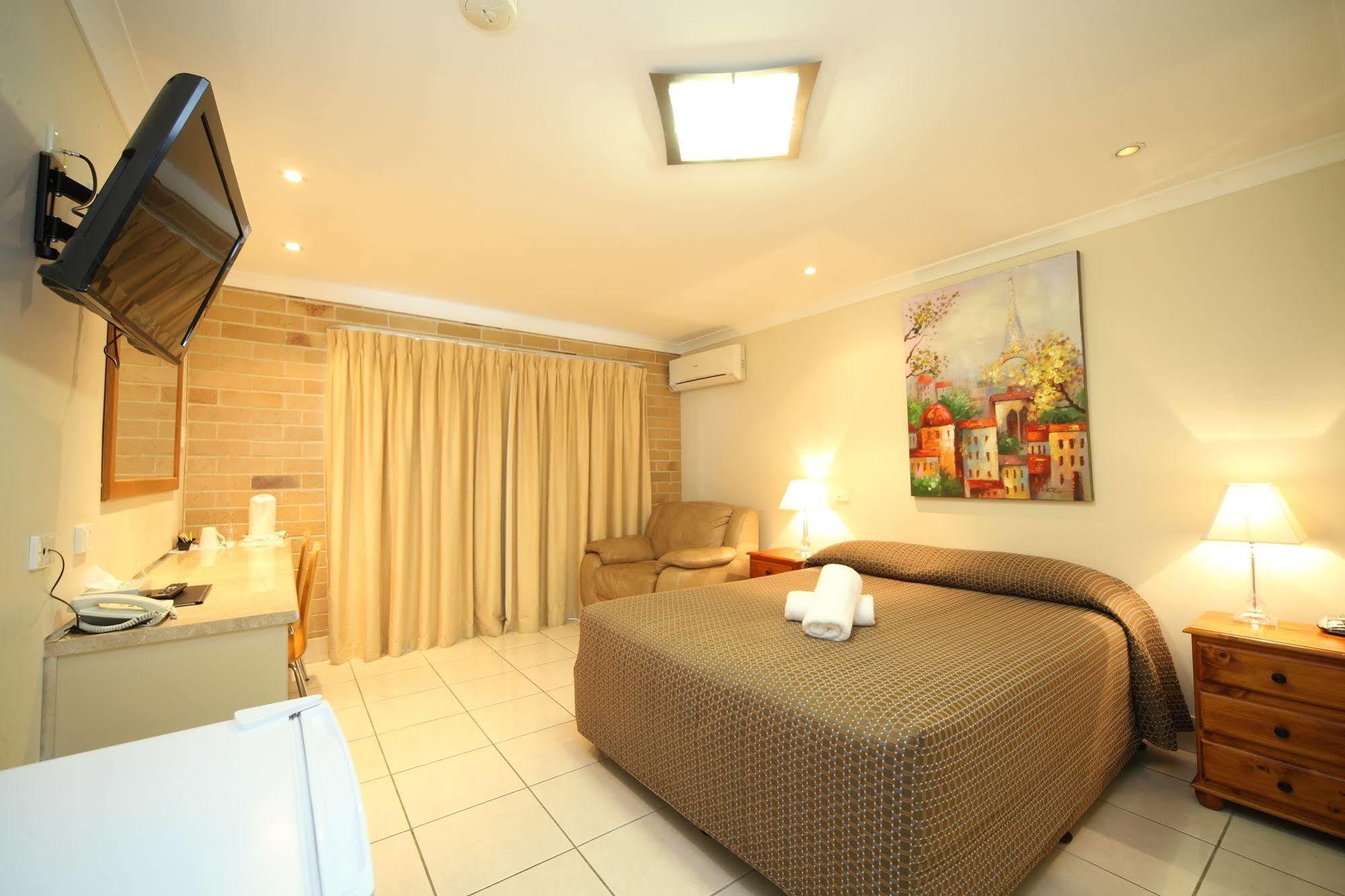 Emerald Central Palms Motel Extérieur photo