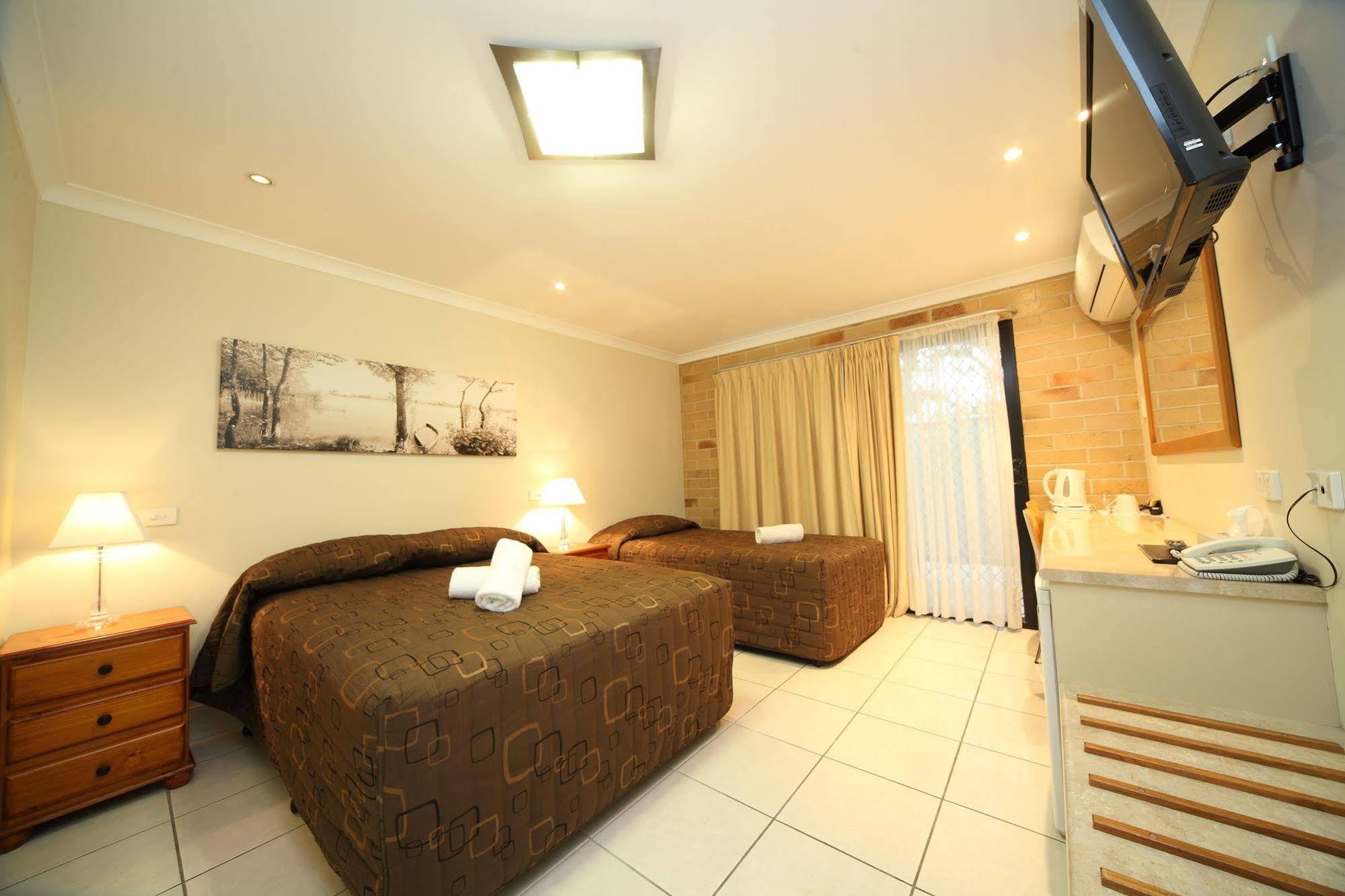 Emerald Central Palms Motel Extérieur photo